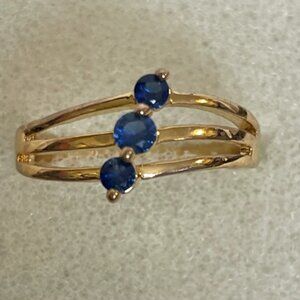 Dainty Triple Blue Stone Gold Tone Statement Ring Size 5.5 Elegant and Fashionab